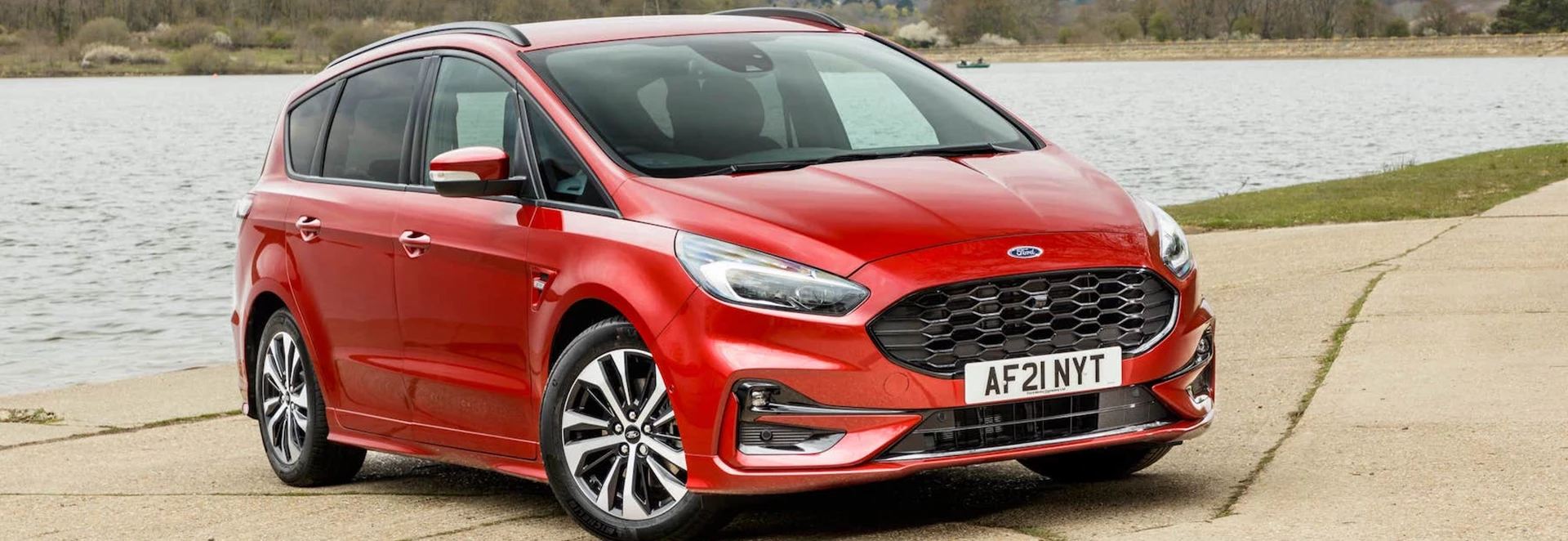 Ford S-Max Hybrid 2021 review 